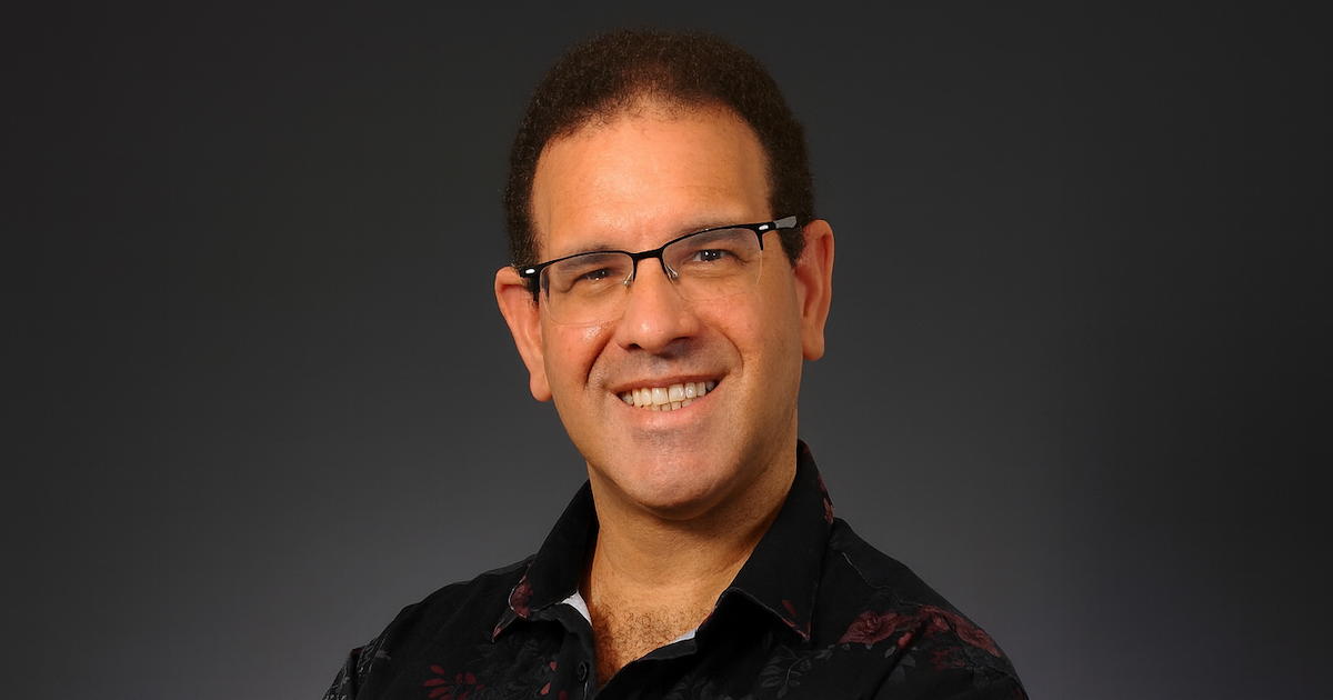 Portrait of Peach Health Asia founder and CEO Louis Payet