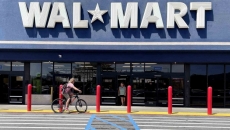 Walmart store front