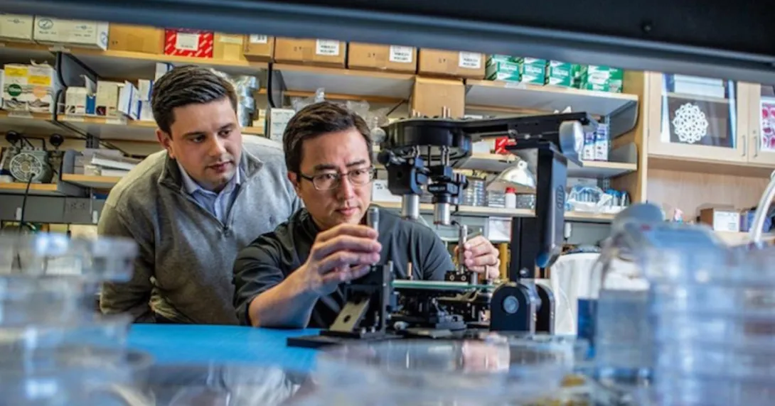 cofounders Andrei Georgescu (left), now Vivodyne’s CEO, and UPenn Professor Dan Huh (right), now Vivodyne’s CSO
cofounders Andrei Georgescu (left), now Vivodyne’s CEO, and UPenn Professor Dan Huh (right), now Vivodyne’s CSO