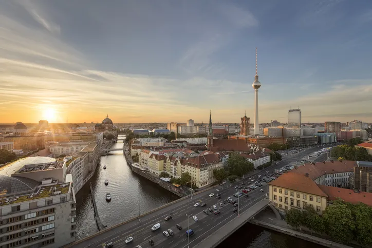 As of last July, developers of digital health apps (DiGA) in Germany could no longer host sensitive personal data on American cloud servers. Dr Philipp Kircher from the Health Innovation Hub reveals what startups and cloud providers may think. DiGA