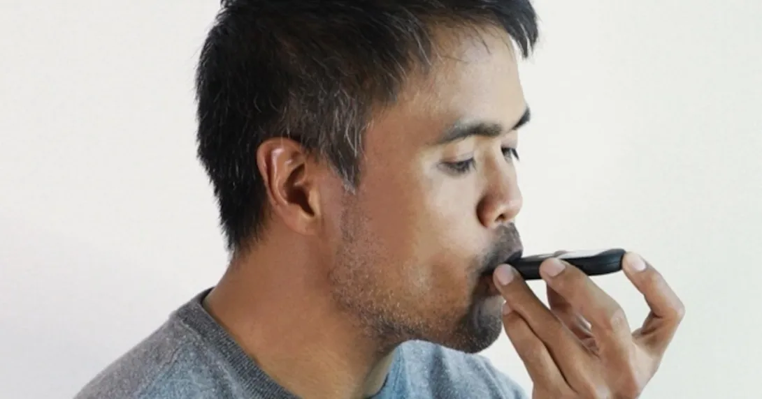 Pivot breath sensor